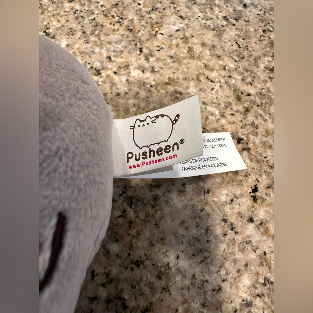 Gund Pusheen Ice Cream Snackable Sundae Plush Backpack Clip - Picture 4 of 4